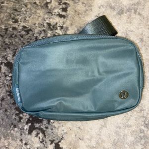 Tide Water Teal Lululemon Belt bag